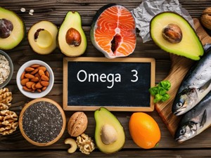 Los alimentos más ricos en omega 3 para cuidar su corazón y su cerebro: pescados azules, frutos secos, semillas y más